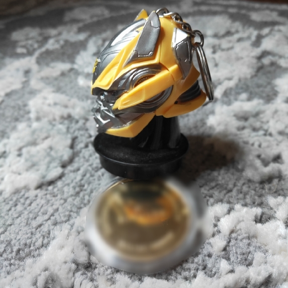 Yellow bee key chain - Picture 2 of 4